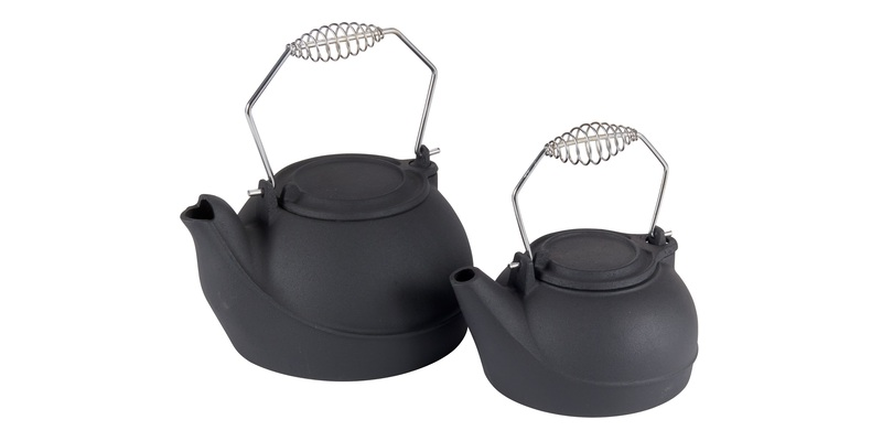 A five-quart and two-and-a-half-quart cast-iron kettle steamer sitting side by side against a white background.